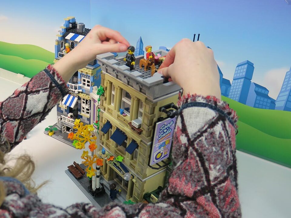 Een LEGO MOC van een LEGO modular